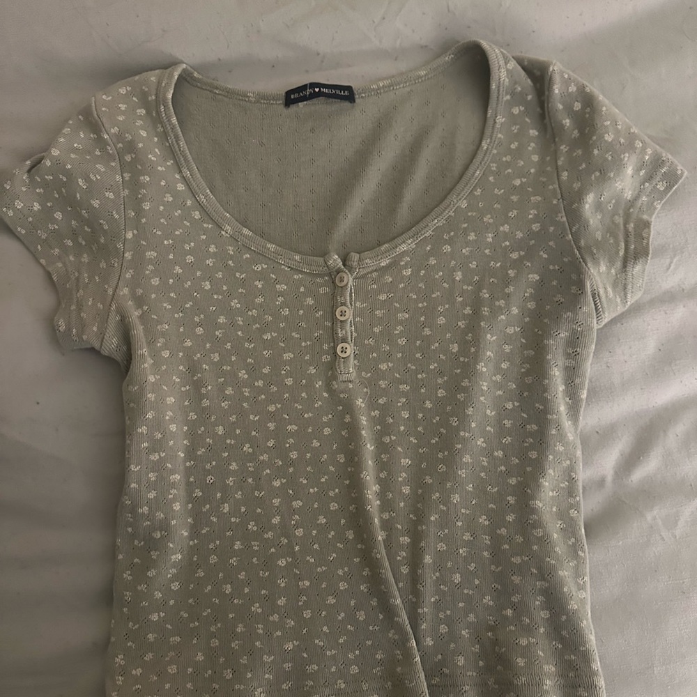 brandy melville zelly flower top